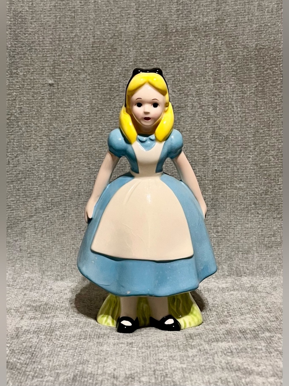 Disney Blue and White Alice in Wonderland Ceramic Figurine Vintage 90’s